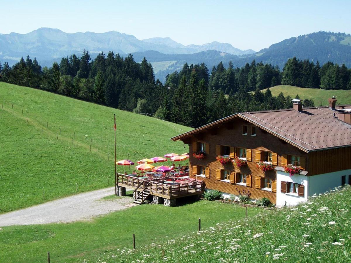 Hotel Alpengasthof Brüggele Alberschwende Exterior foto